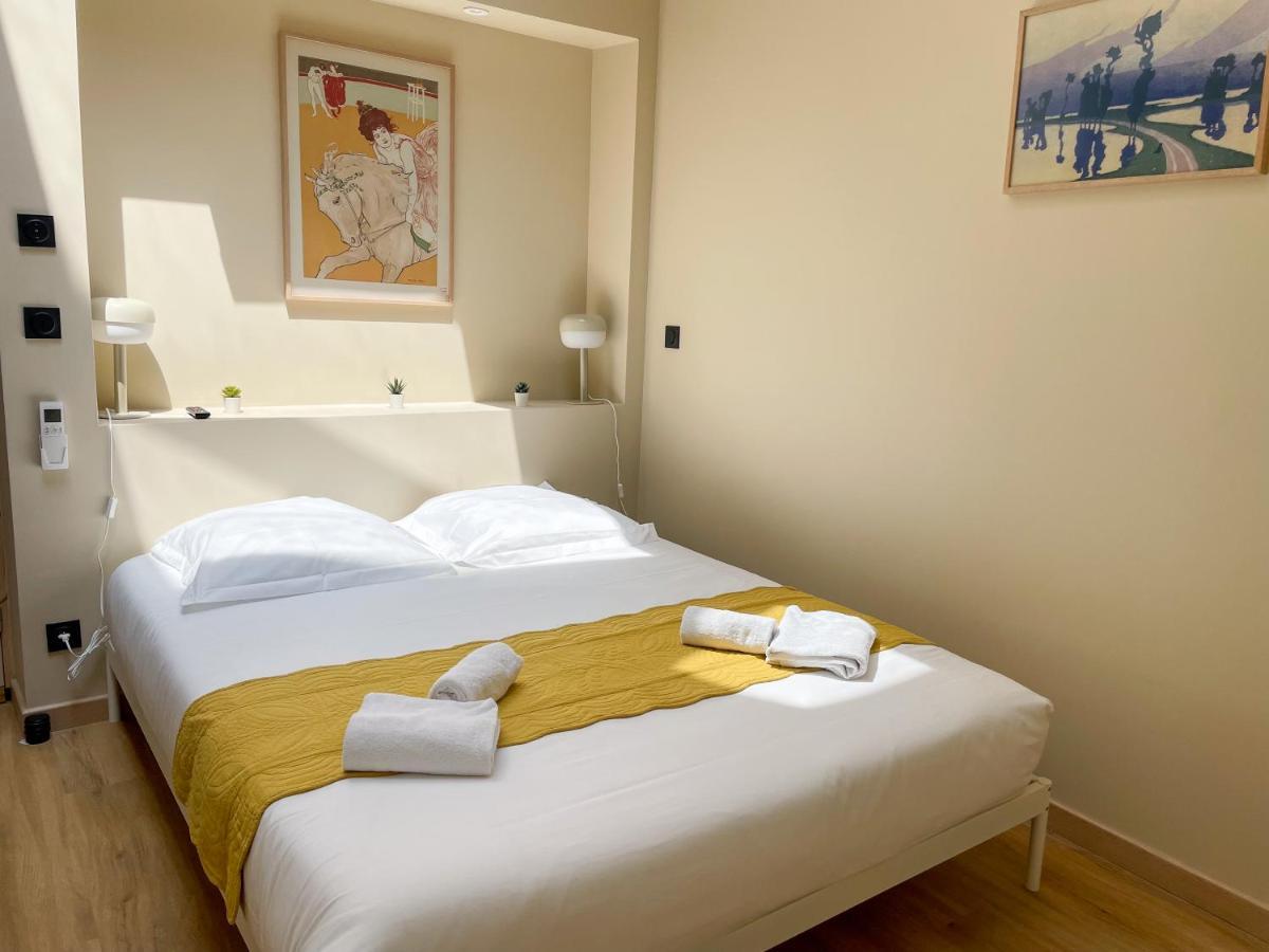 Bed and Breakfast La Collegiale Saint-Aignan  Zewnętrze zdjęcie